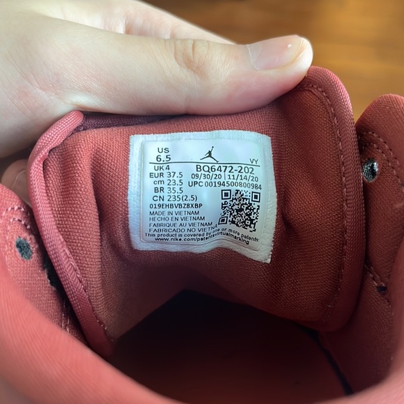 Air Jordan 1 Mid - Picture 8 of 8